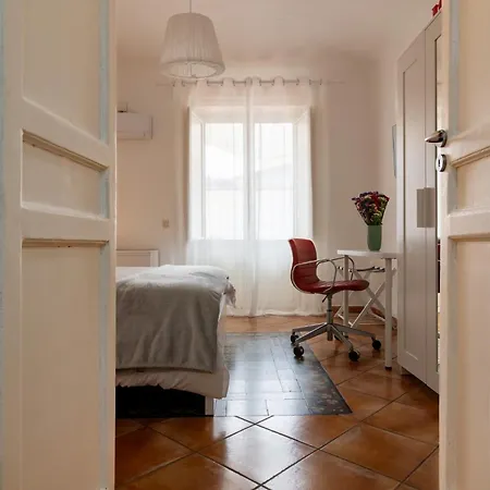 Guesthost - Ad Un Soffio Dal Massimo Palermo
